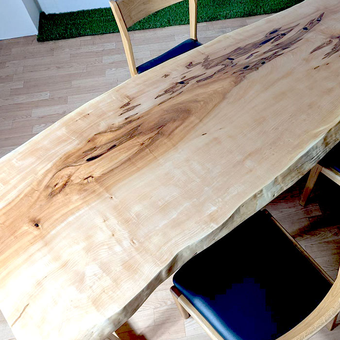 NENRINENRINの一枚板テーブル栃(とち)2