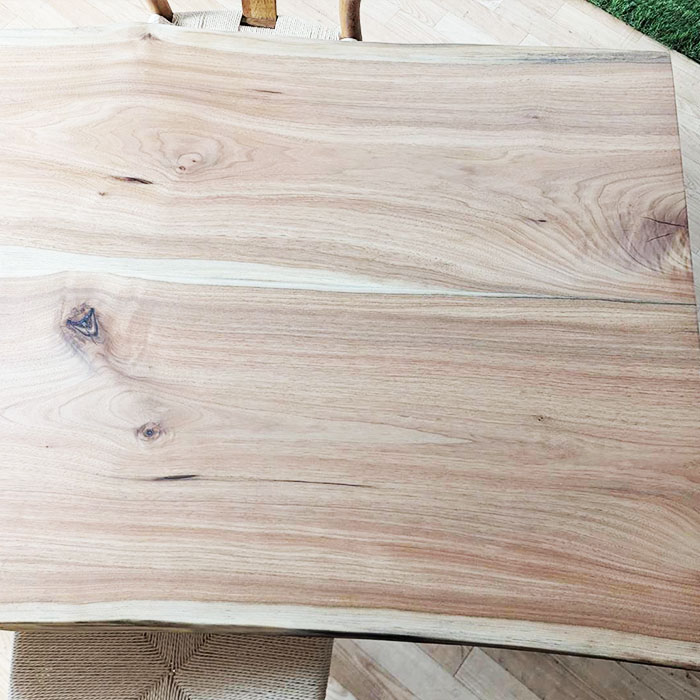 NENRINENRINの一枚板テーブルくるみ1