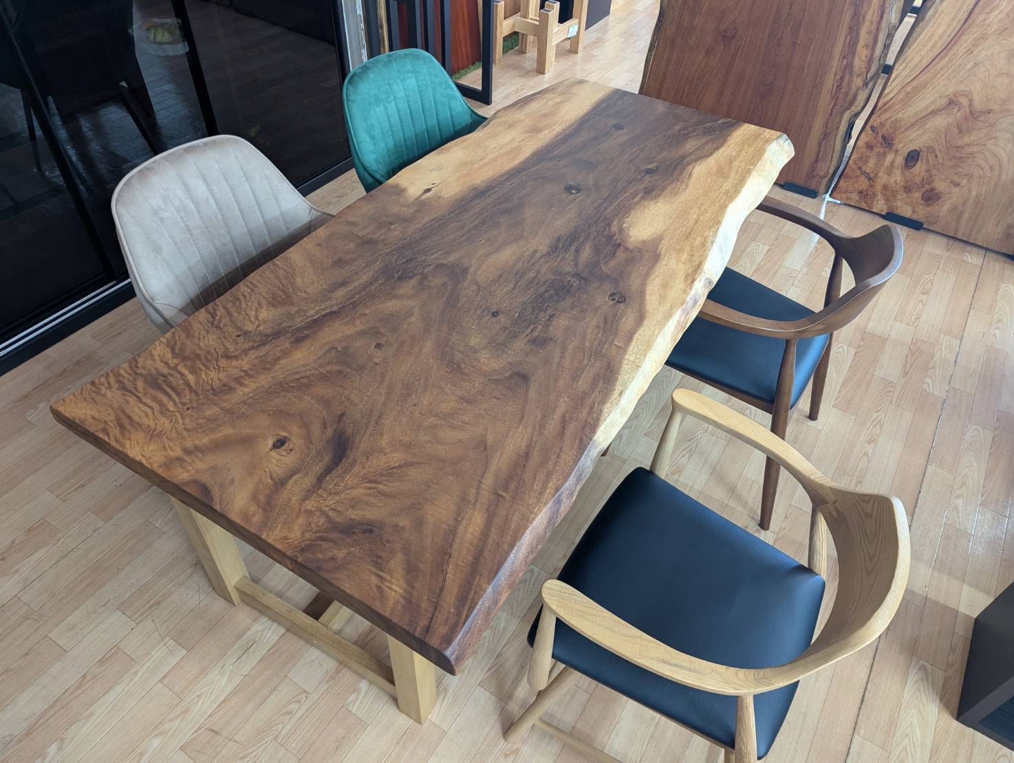 NENRIN埼玉一枚板